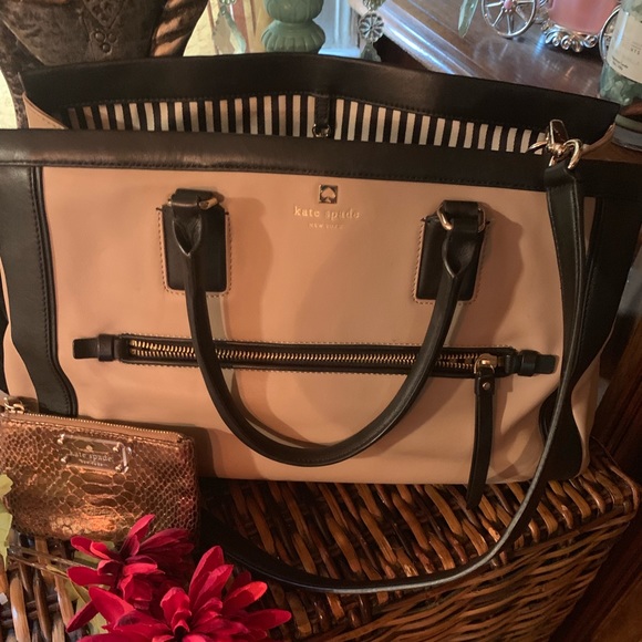 kate spade Handbags - Kate Spade Hudson St. Kellan bag